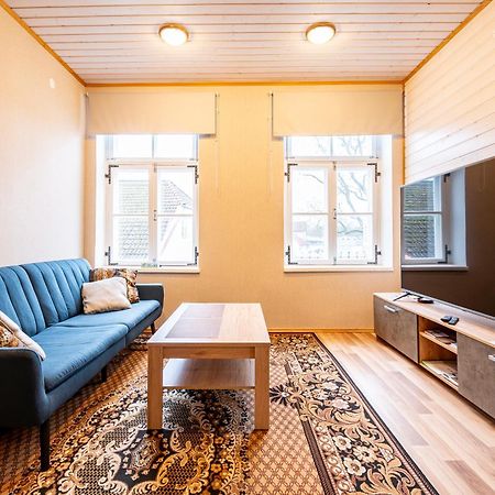 Kauba 6-6 Apartment Kuressaare Bagian luar foto