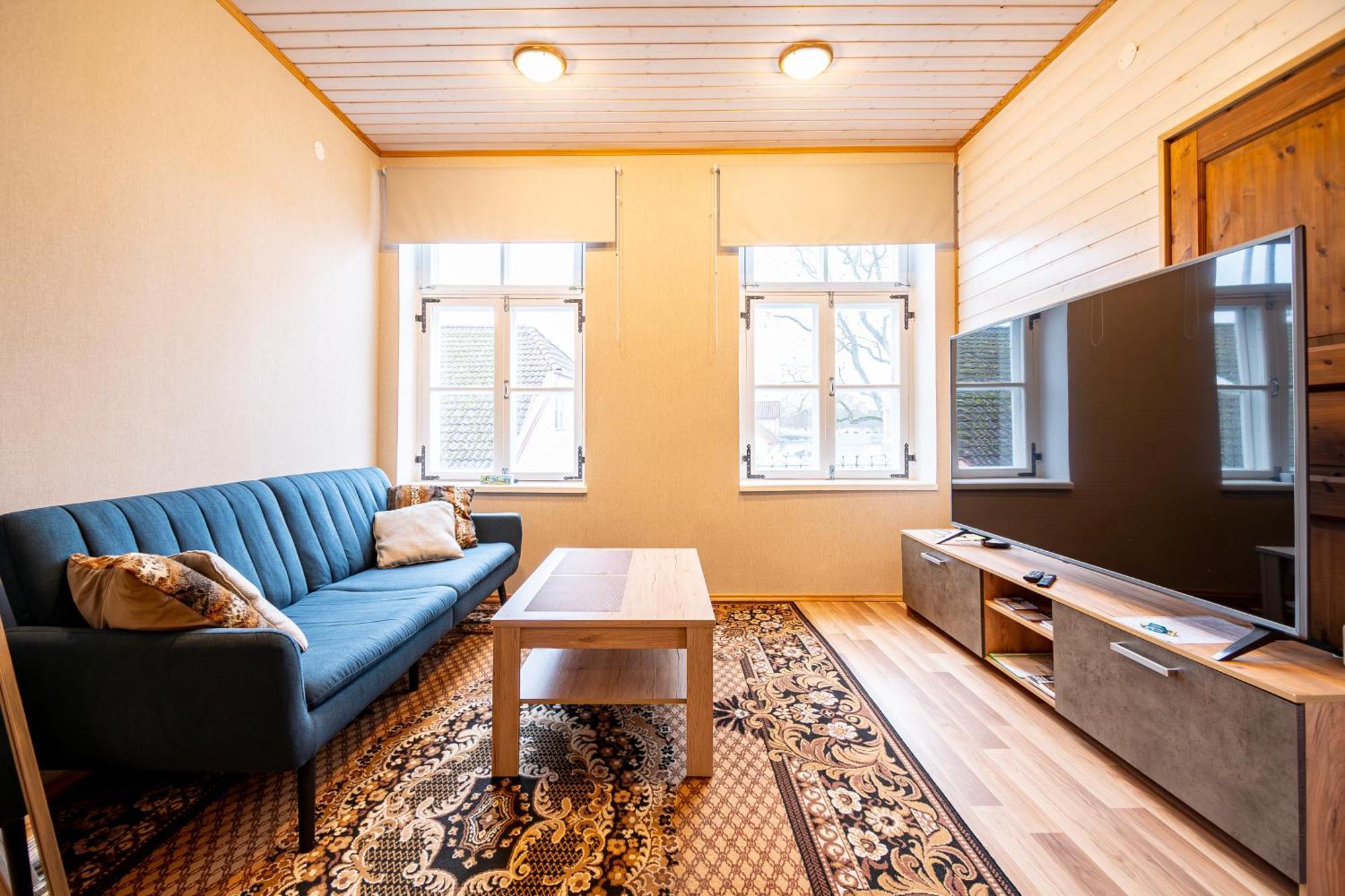 Kauba 6-6 Apartment Kuressaare Bagian luar foto